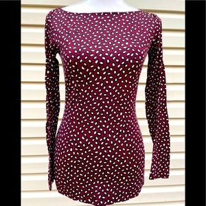 SOLD
New without tags. Comfortable long-sleeved top.